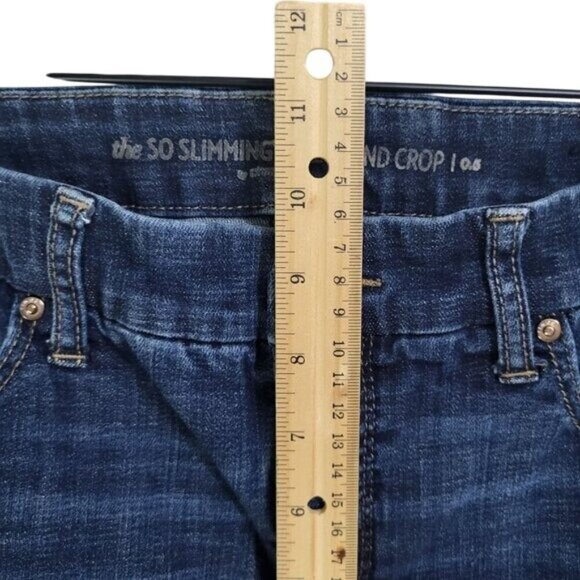 Chicos Womens So Slimming Girlfriend Crop Jeans~Size 0.5 (6/Small)~Blue Denim - Picture 8 of 12